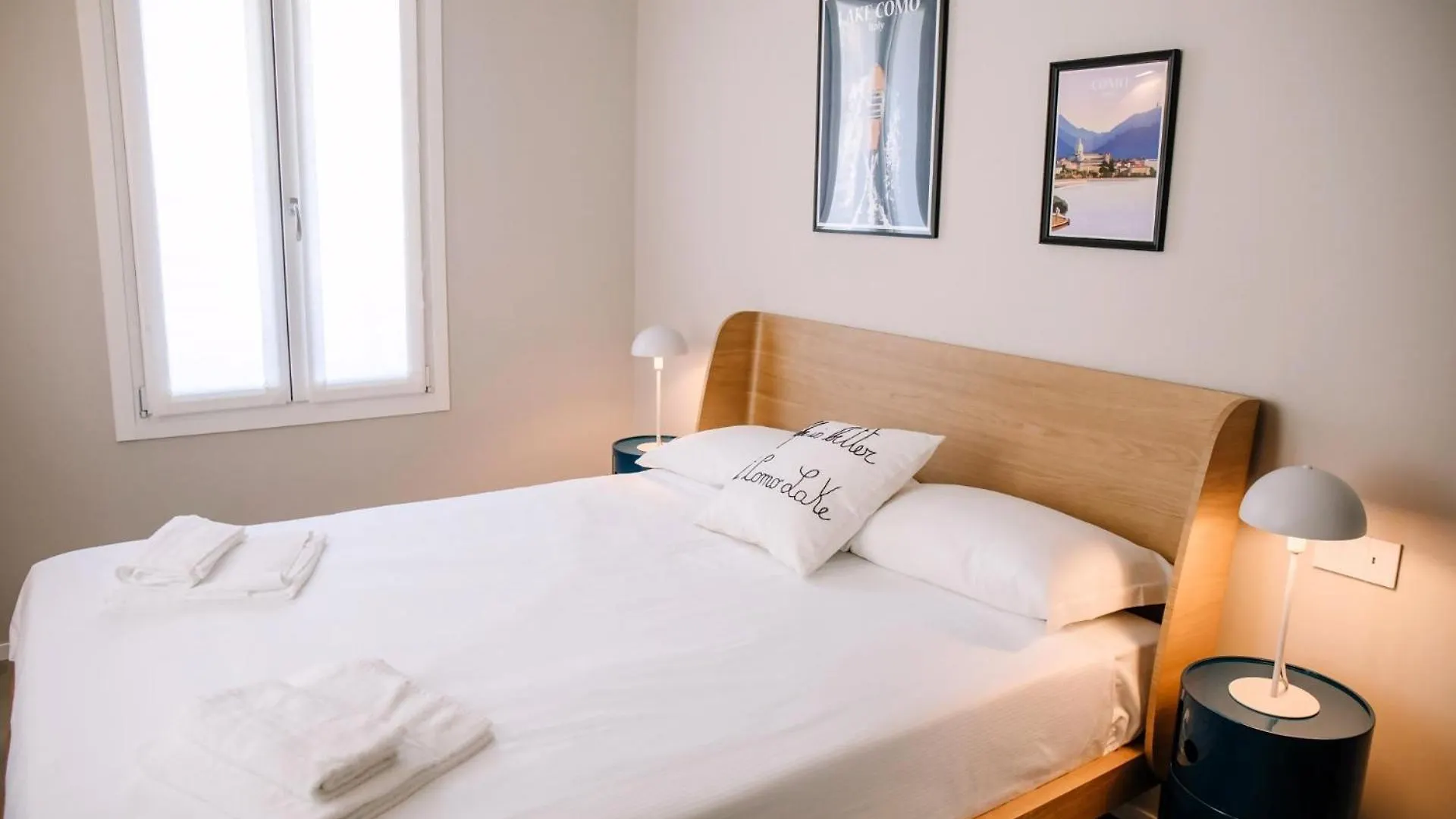 Elegant Beige Apartment - 5 Minutes From The Lake Como İtalya